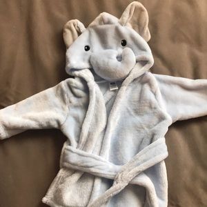 Baby hooded Elephant robe